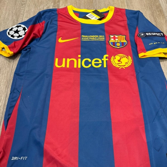Jersey Soccer Version Retro Team Barcelona 2011 Messi # 10 - Picture 5 of 9